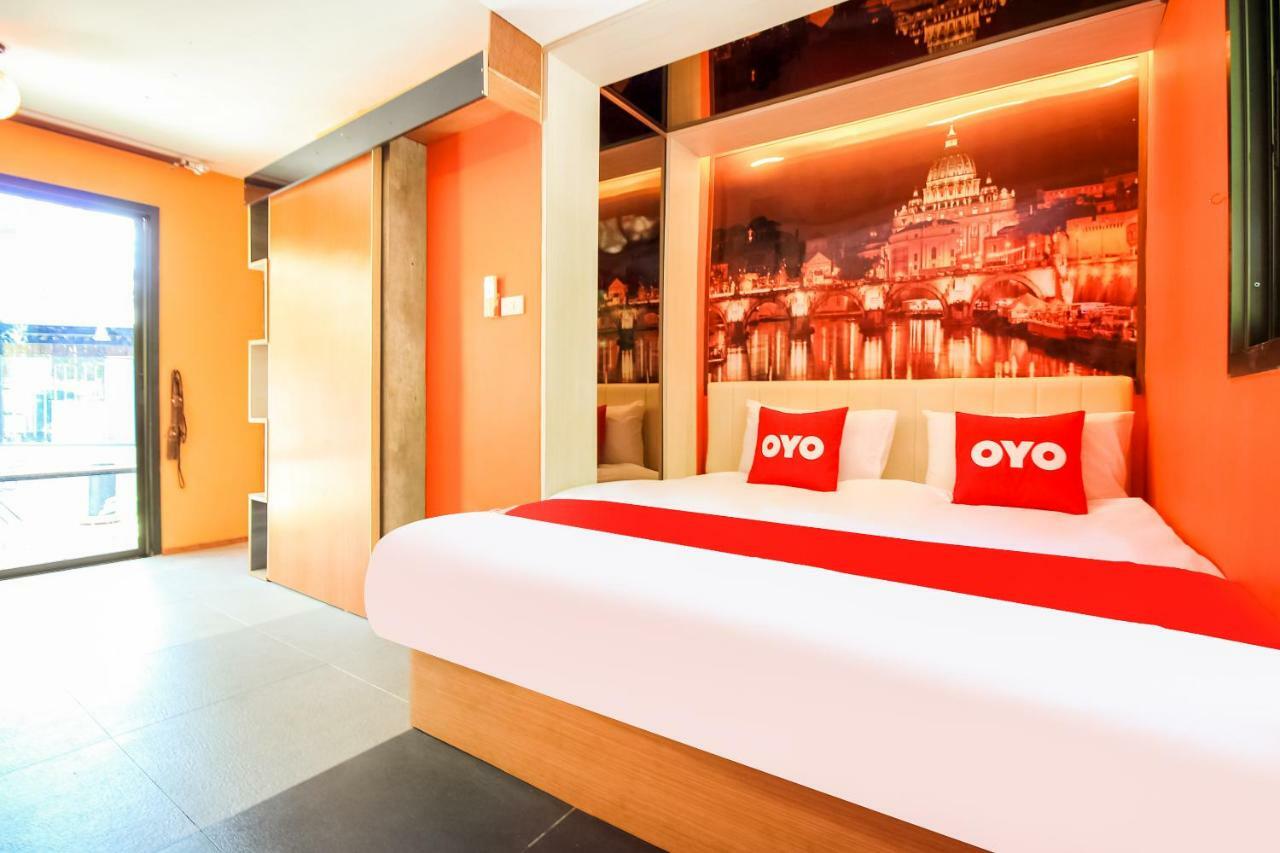 Oyo 271 The Resort Romklao Bangkok Exterior foto